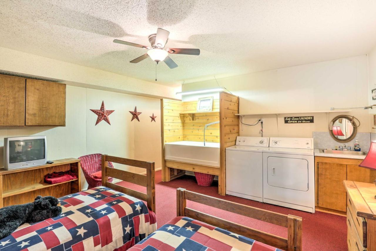 A-Frame Ruidoso Retreat With Deck, Grill And Views! Villa Luaran gambar